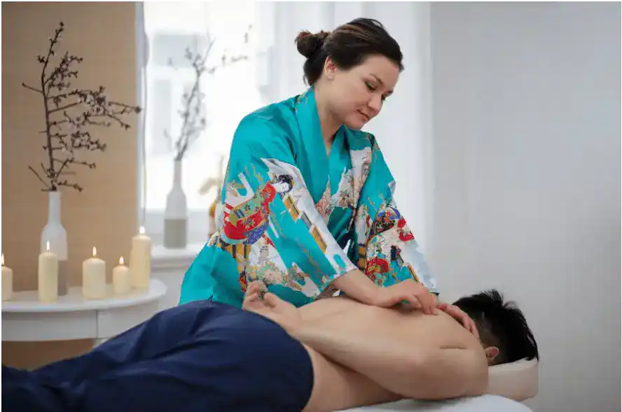 home service massage therapist